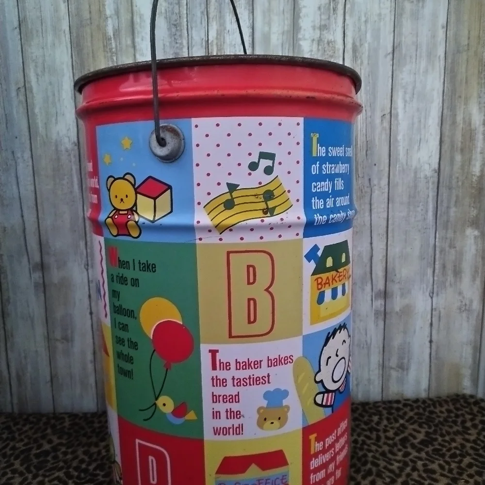 SANRIO CHARACTER TOWN 90S VINTAGE RARE METAL STORAGE BUCKET W/HANDLE NO LID - Picture 4 of 12